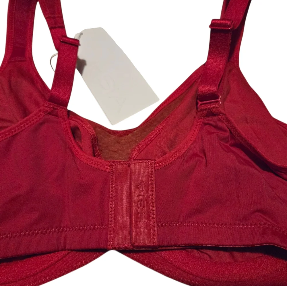 Women’s HSIA 34C Red Underwire Bra